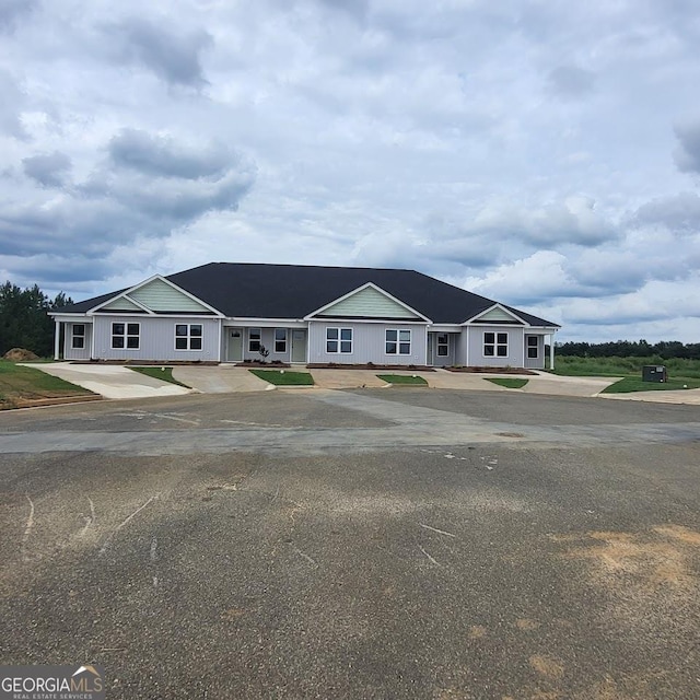 801 Castle Ct, Hawkinsville, GA 31036 - view of ranch-style house