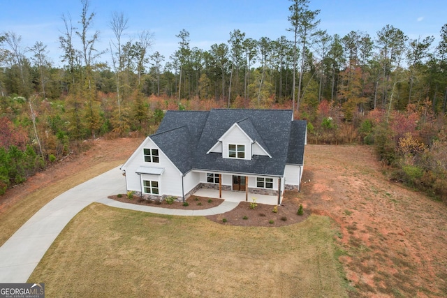 view of front of property with a front lawn