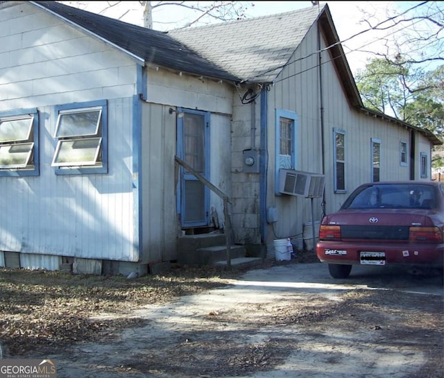 view of home's exterior