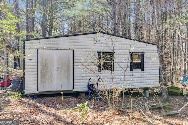 view of outbuilding