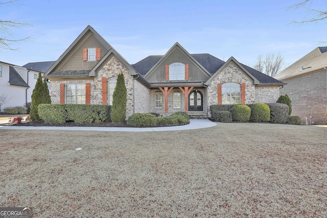 view of front of house with a front yard