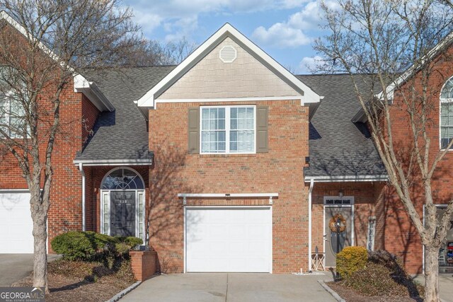 view of front facade featuring a garage