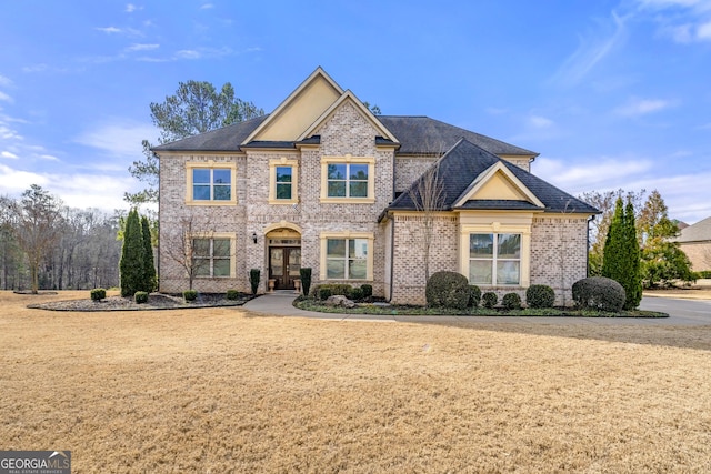 view of front of property with a front yard