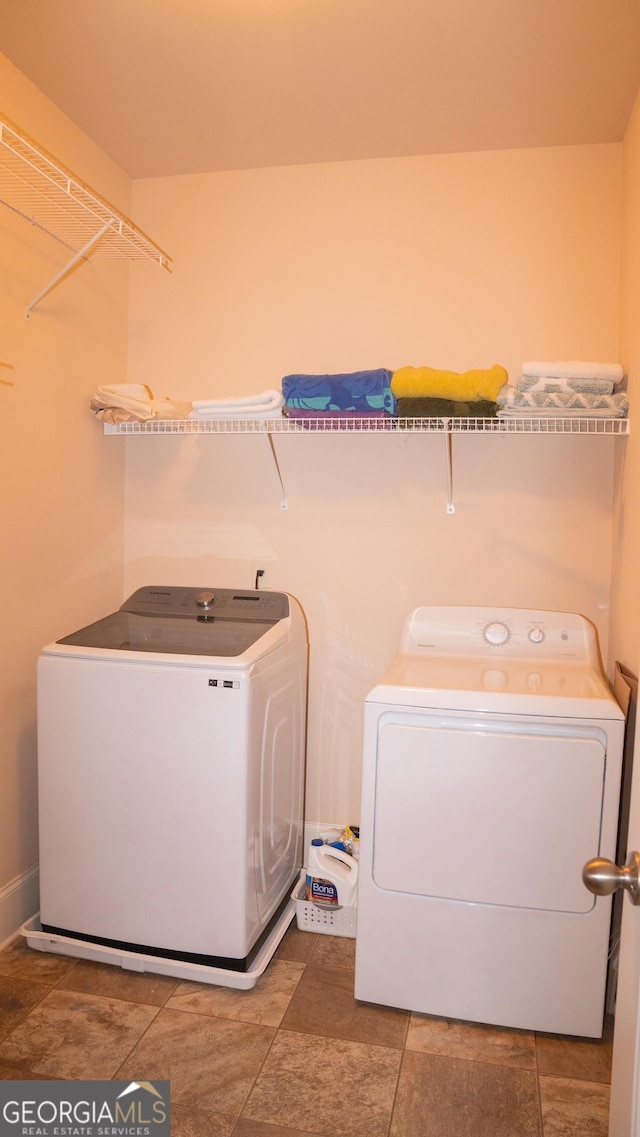 1320 Newbridge Cir, Buford, GA 30519 - washroom featuring washing machine and dryer