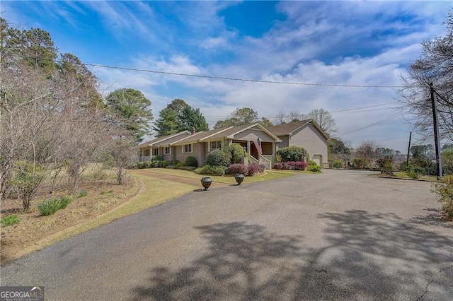 view of front of property