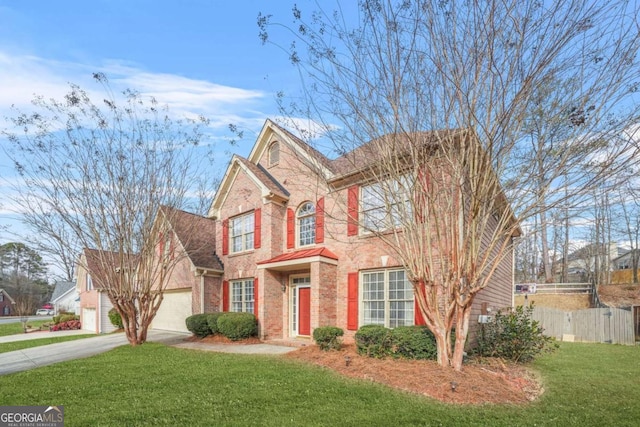 view of front of house featuring a front lawn