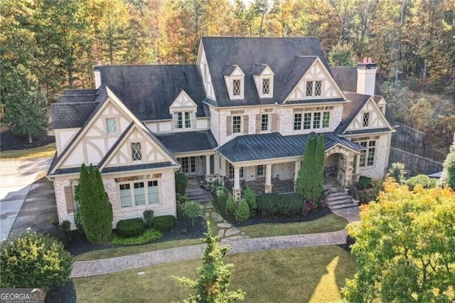 view of front of house with a front yard