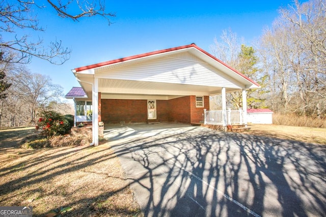 view of front of property with covered porch