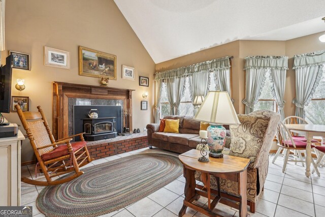 sunroom with ceiling fan