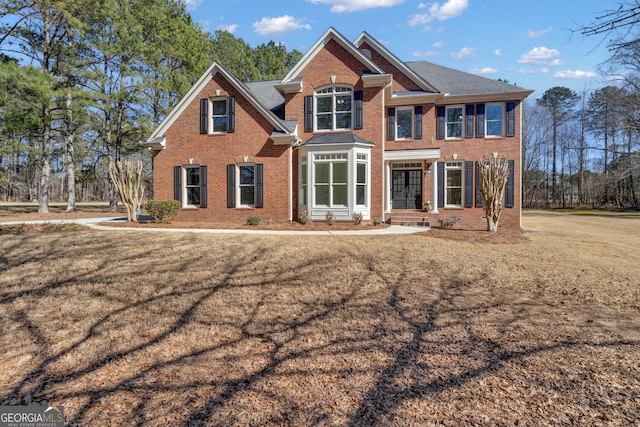 view of front of property with a front yard