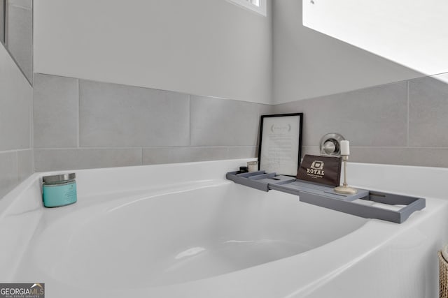 720 Lanarck Way, Peachtree City, GA 30269 - bathroom view of a garden tub
