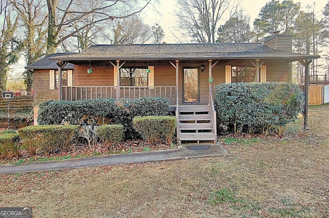 view of front facade featuring a porch