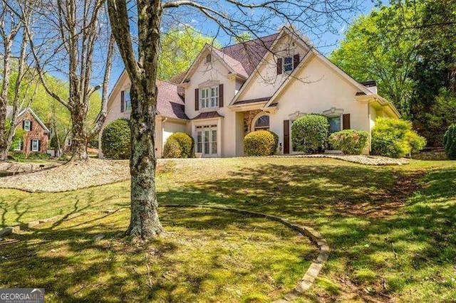 view of front of house with a front yard