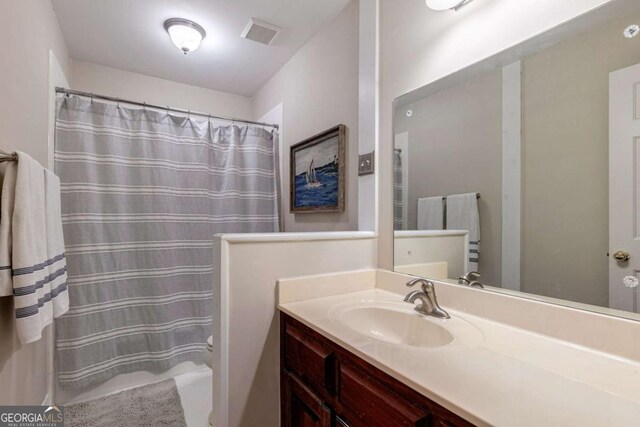 bathroom with vanity