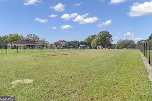 view of yard featuring a rural view