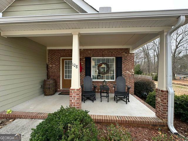 view of patio / terrace featuring covered porch