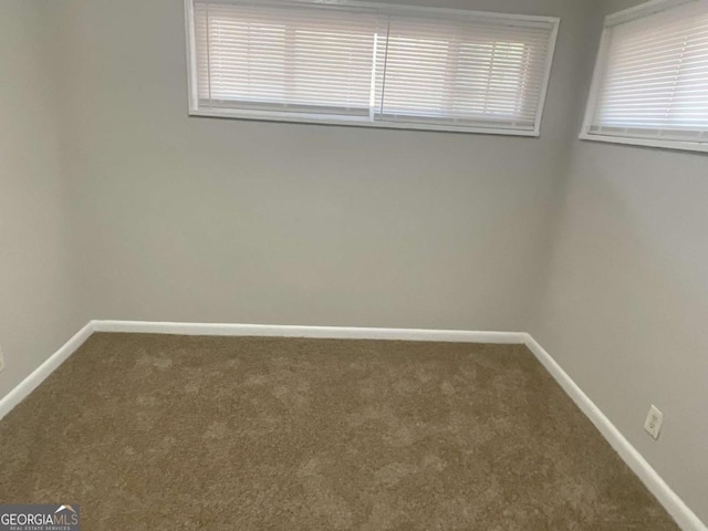 view of carpeted spare room