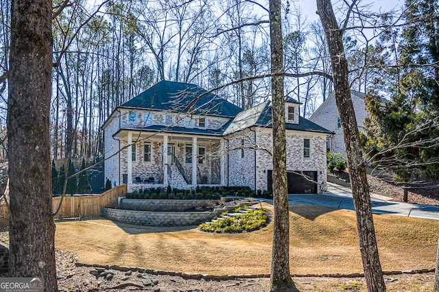 view of front facade with a garage