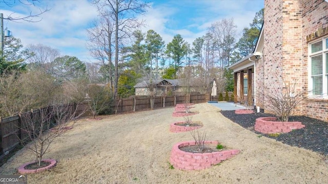 view of yard with a patio area