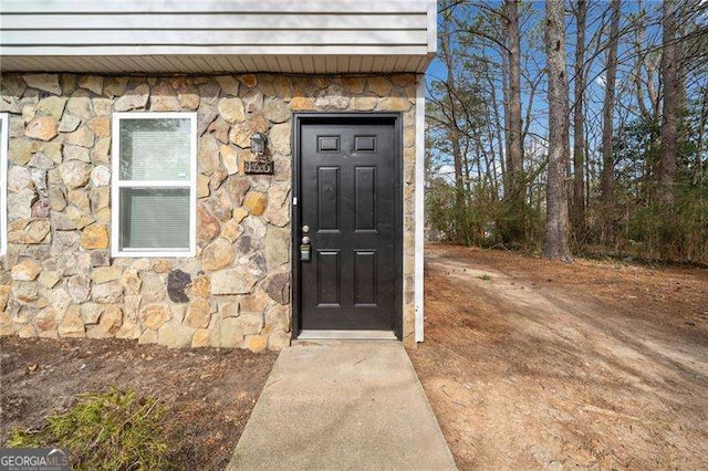 view of property entrance