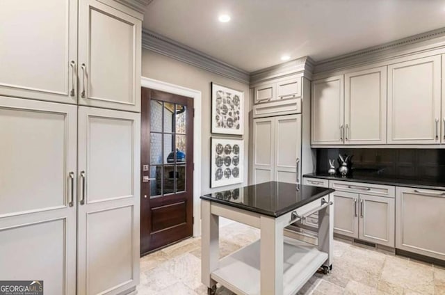 kitchen with crown molding