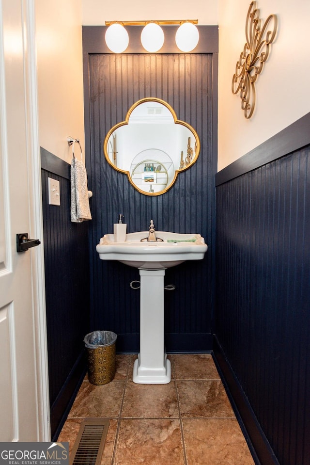 bathroom featuring tile patterned floors