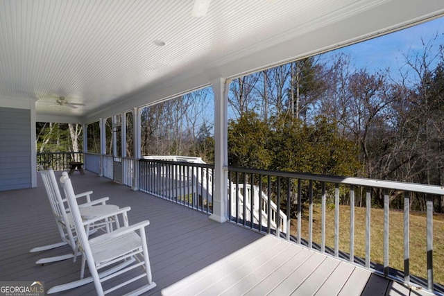 deck with ceiling fan