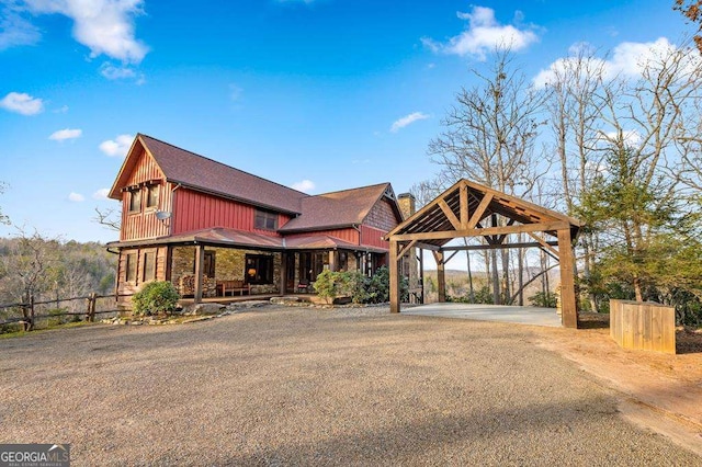 view of front of home featuring a gazebo