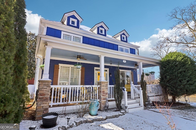 view of front of property featuring a porch and ceiling fan