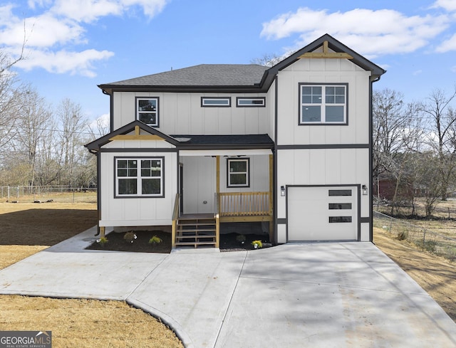 view of front facade featuring a garage