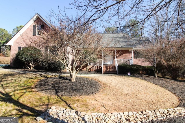 view of front of house featuring covered porch