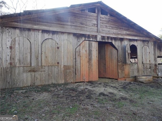 view of outdoor structure featuring an outdoor structure