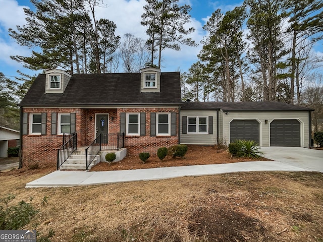 view of front facade featuring a garage