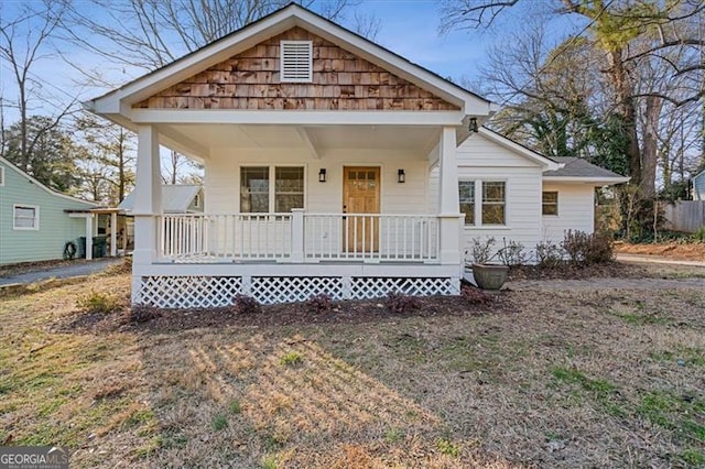 bungalow-style house with covered porch