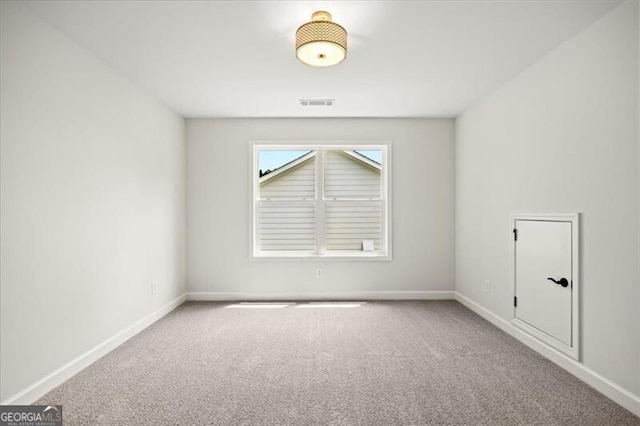 empty room with carpet