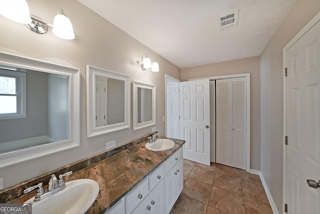 bathroom with vanity