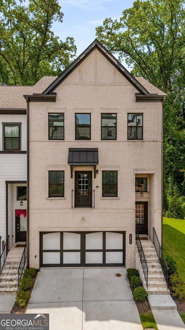 view of front of house with a garage