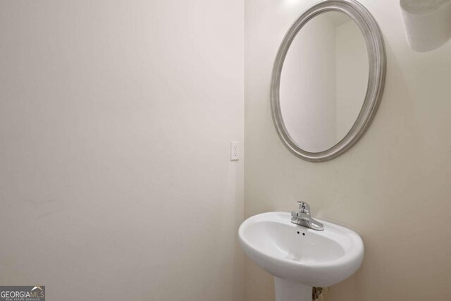2657 Avanti Way, Decatur, GA 30035 - bathroom with sink