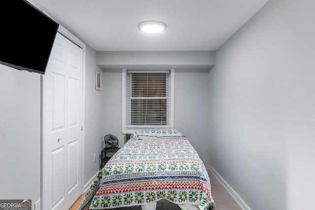 bedroom featuring a closet