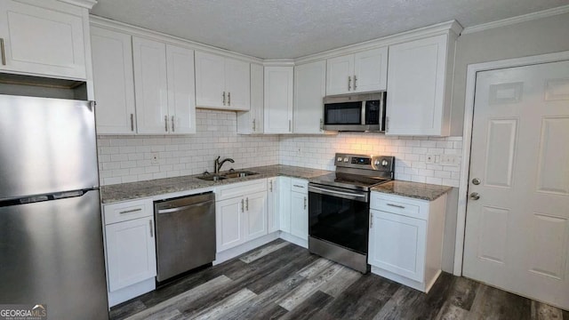3515 Weathered Wood Dr, Ellenwood, GA 30294