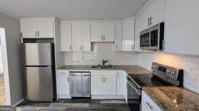 3515 Weathered Wood Dr, Ellenwood, GA 30294