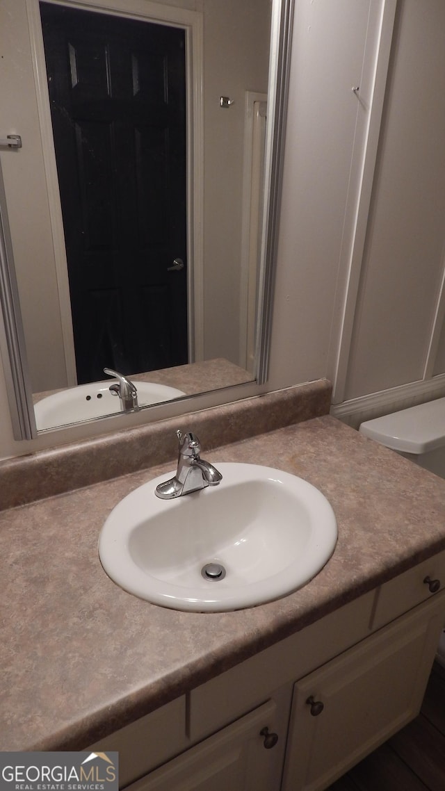 bathroom with vanity