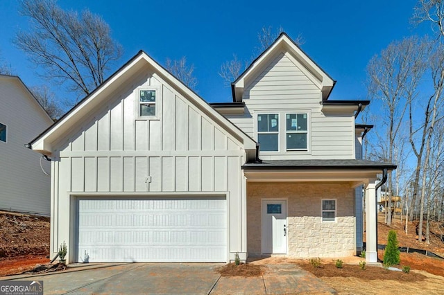 view of front of home featuring a garage