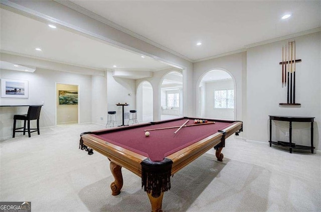 recreation room featuring crown molding, billiards, and carpet