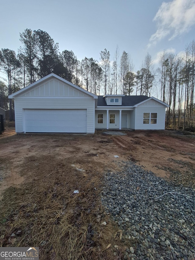 view of front of house featuring a garage