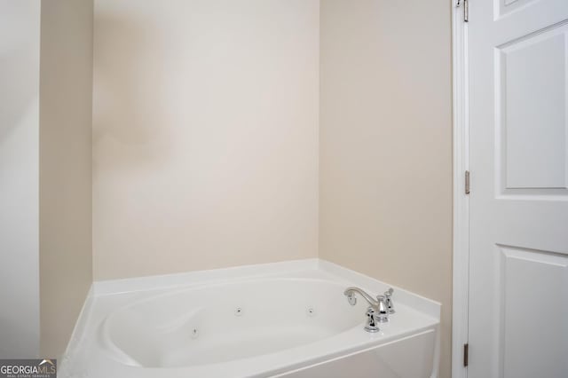 bathroom with a bathtub