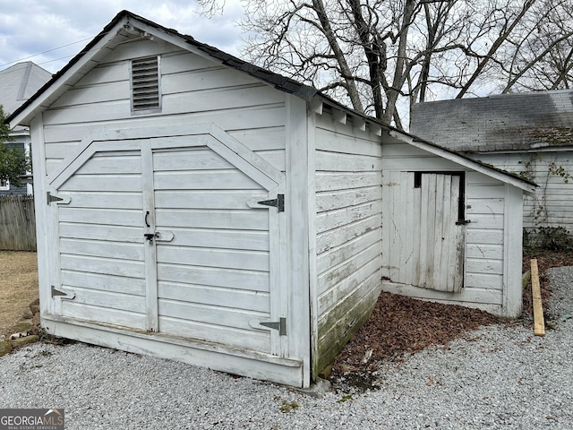 view of outbuilding