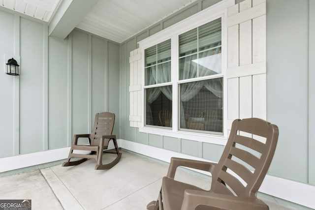 view of patio / terrace with a porch