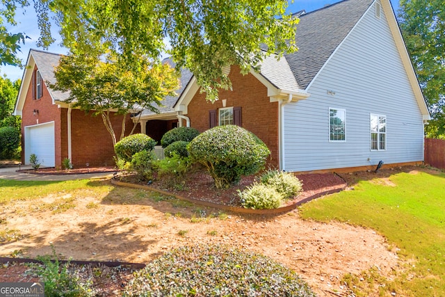 view of front of house with a garage