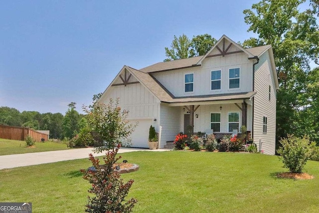 craftsman house featuring a front lawn